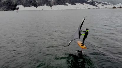 Wing Foil sous la neige en Suisse
