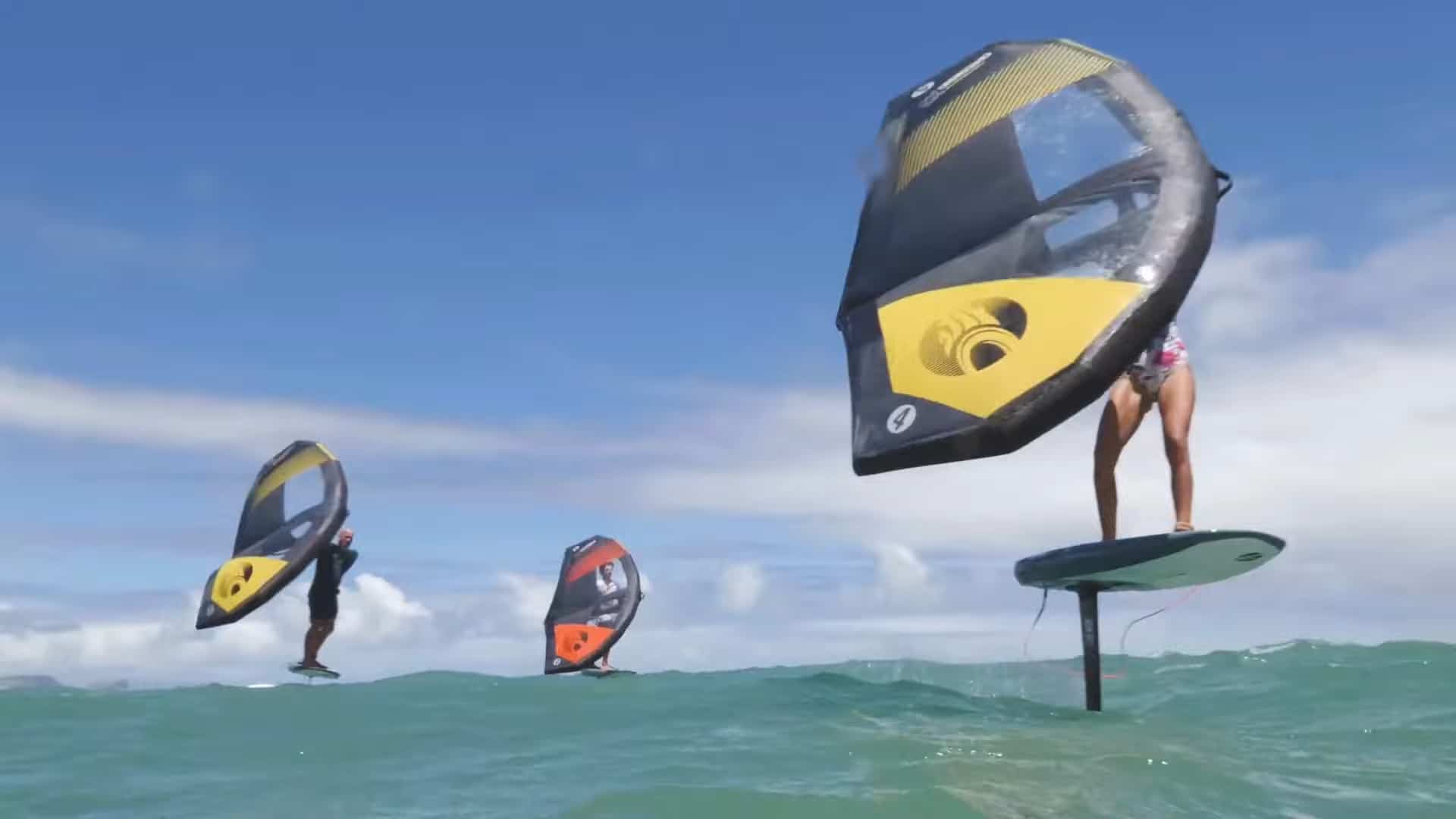 Le Crosswing de chez Cabrinha dans sa version X3 sur Foil Magazine.com