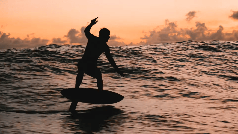 Surf Foil avec Trevor Sven Carlson de Lift à Oahu