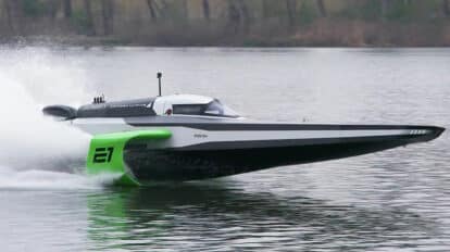 RaceBird E1, bateau électrique à foils