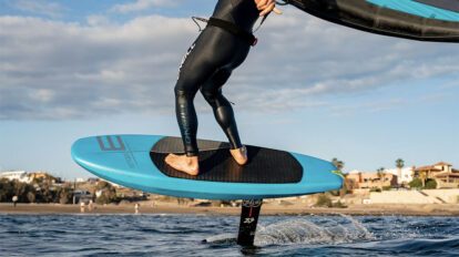 Nouvelle planche de foil mid-length ENSIS Jive