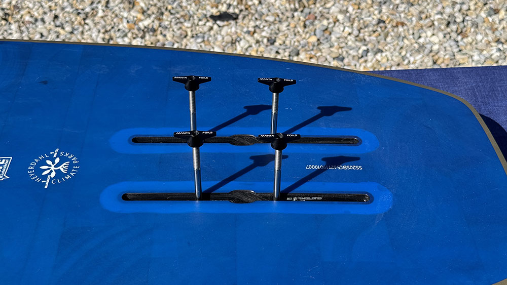 Visserie longue pour Foil Assist avec papillon de Manta Foils