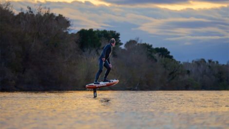 Naviguer en e-foil en toute sécurité avec PWR-Foil