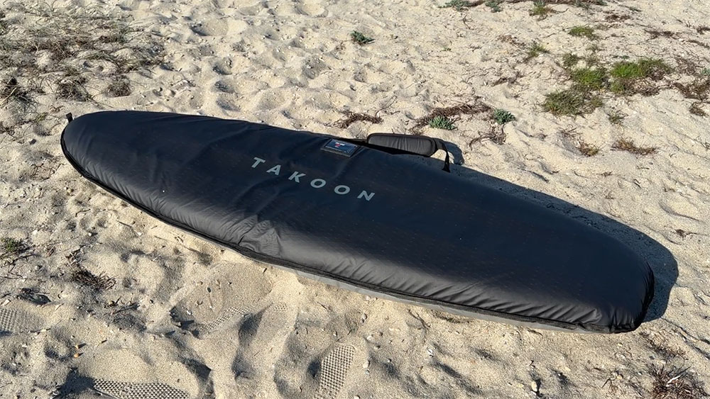 Protégez votre planche avec le Foilboard Day Bag Takoon
